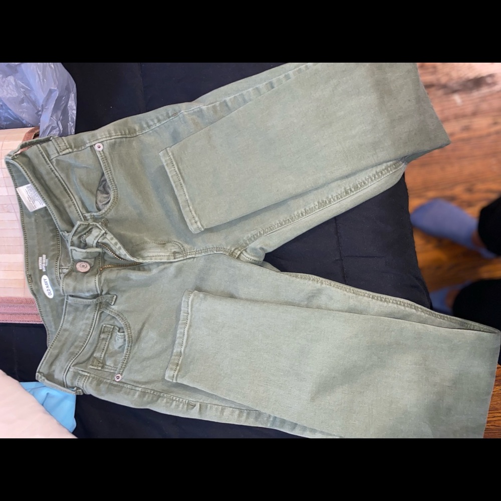 Super skinny Mid-rise Old Navy jeans, olive green, Size medium